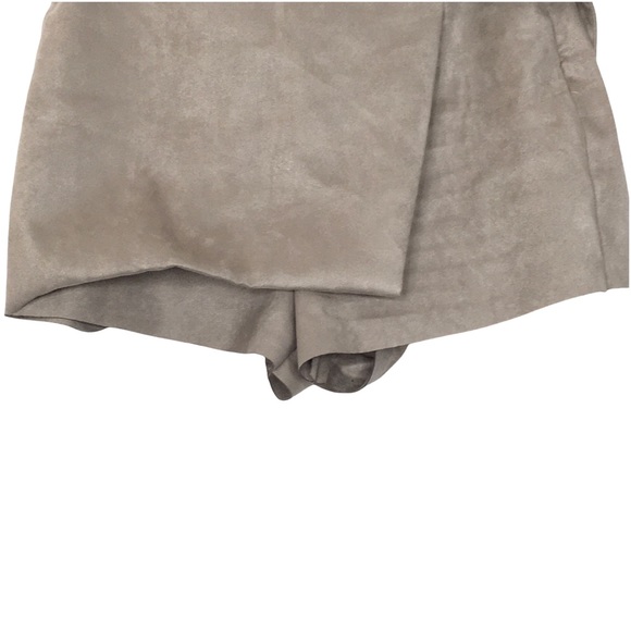 ❗️SOLD❗️Zara Buckle Wrap Suede Skort Shorts - Picture 6 of 12